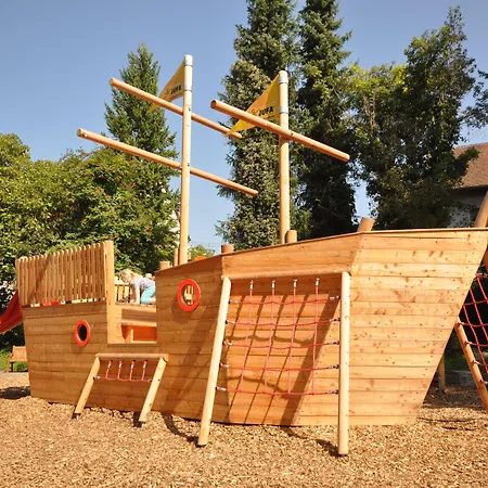 فندق Jufa Am Bodensee 3*